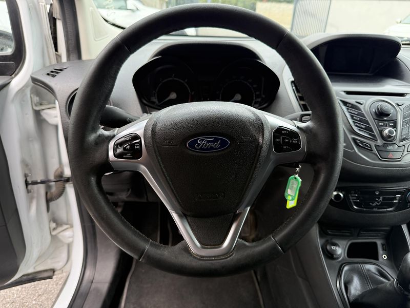 Ford Transit Courier Trend 1.5 TDCi 55kW - fotka 13 z 21
