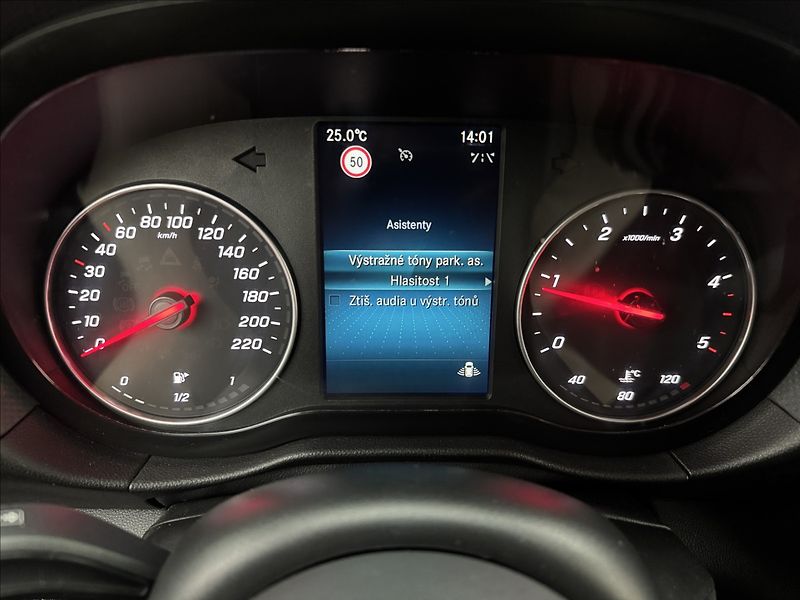 Mercedes-Benz Citan 1,5 TOURER DPH NAV LED 1MAJ ČR - fotka 14 z 38