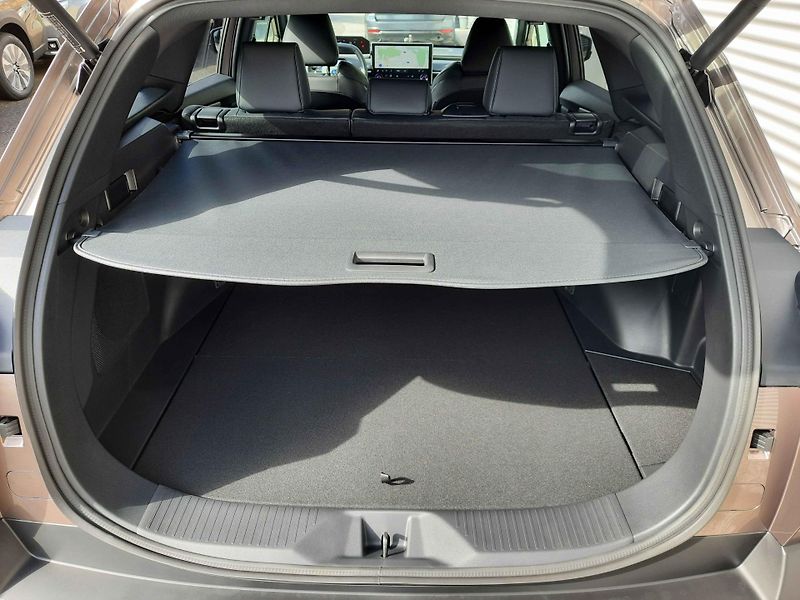 Subaru E-Outback (2026) Executive 75 kWh AWD 280 kW - fotka 28 z 52