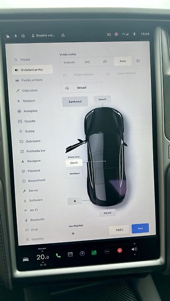 Tesla Model S (2018) - fotka 13 z 26