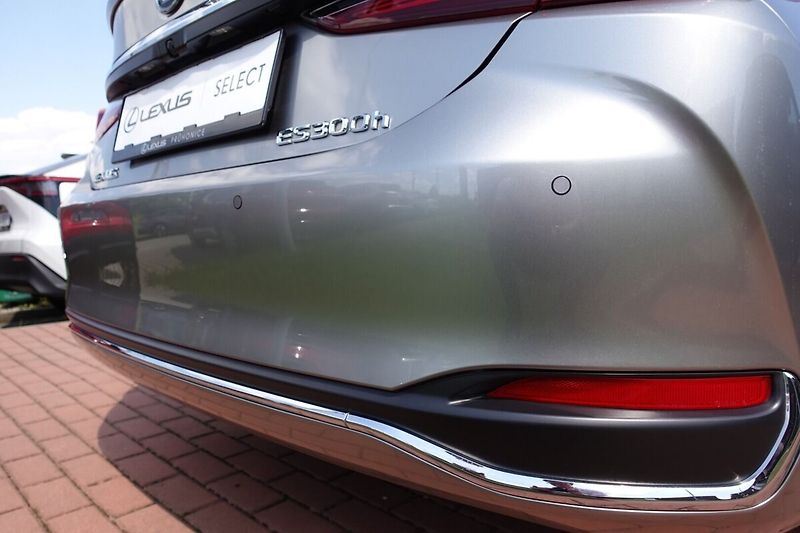 Lexus ES 300h ES300h 2,5HSD Prestige Top - fotka 36 z 39
