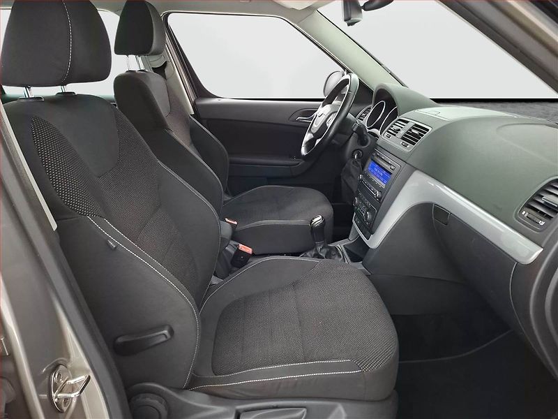 Škoda Yeti (2010) 1.4 TSI, Tempomat - fotka 9 z 15