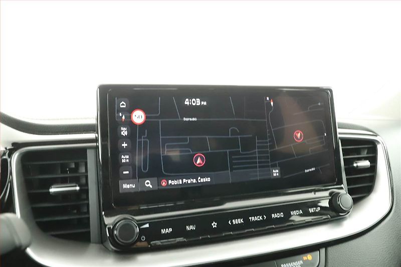 Kia XCeed (2024) 1.5 T-GDI - fotka 12 z 16