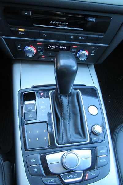 Audi A6 Allroad 3.0 TDI QUATTRO NAVI TAŽNÉ - fotka 13 z 29