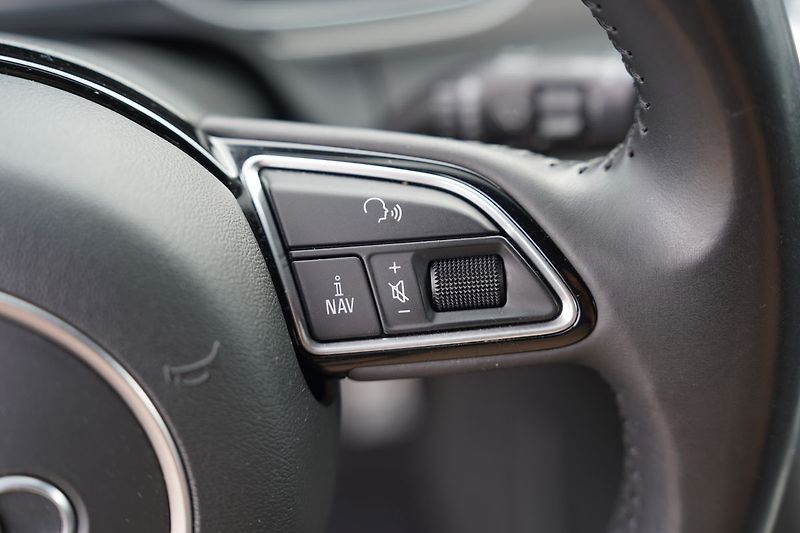 Audi Q7 4.2 TDI Sline /Q/tiptr/kůže/34 - fotka 38 z 49