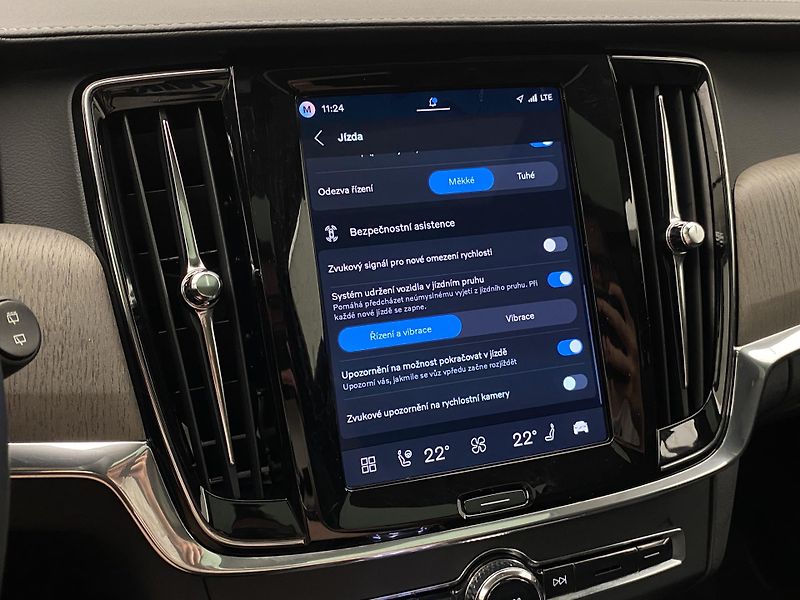 Volvo V90 T8 AWD RECHARGE DARK ULTRA CZ - fotka 53 z 69