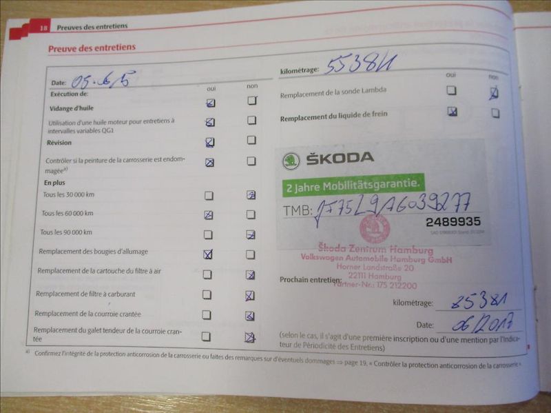 Škoda Yeti 1,2 TSI, serviska, aut. klima, - fotka 34 z 37