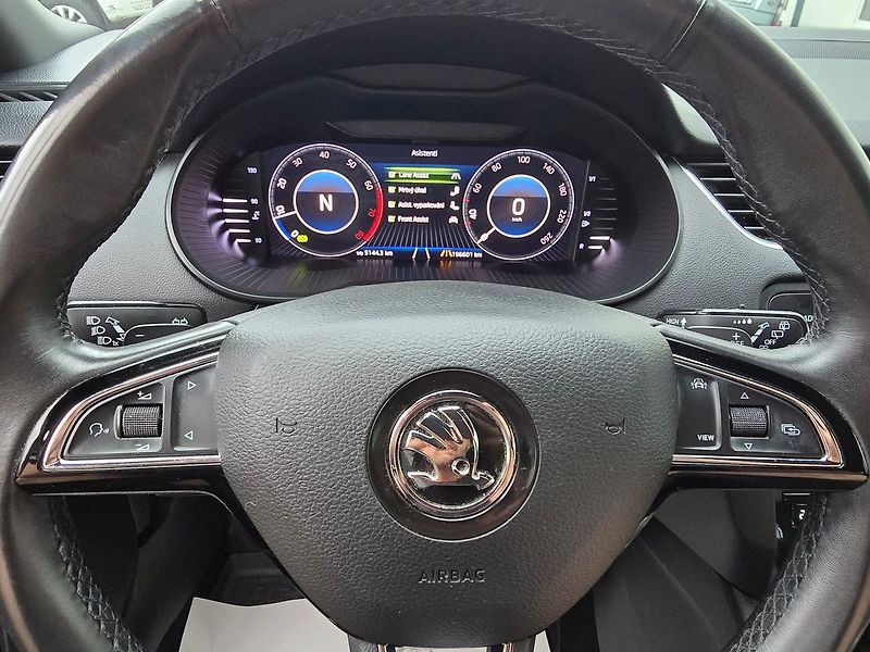 Škoda Octavia 2.0TSi 140kW DSG L&K 4x4 KŮŽE - fotka 14 z 38
