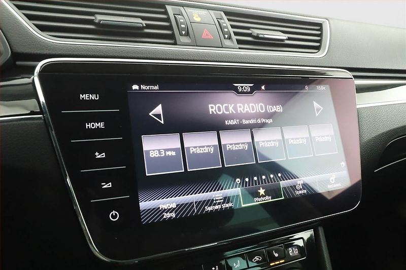 Škoda Superb (2020) Laurin&Klement 2.0 TDI - fotka 9 z 18