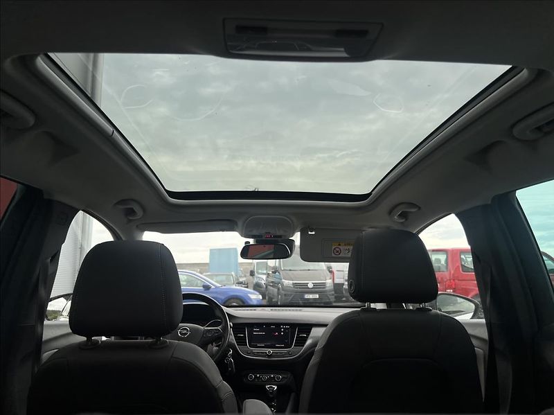Opel Crossland X 1,2 T Innovation panorama - fotka 20 z 20