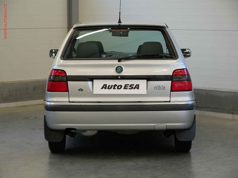 Škoda Felicia (2000) 1.3 i, 1.maj,ČR, servis.kniha - fotka 5 z 17