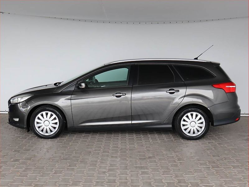 Ford Focus (2016) 1.5 TDCi, Tempomat - fotka 3 z 20