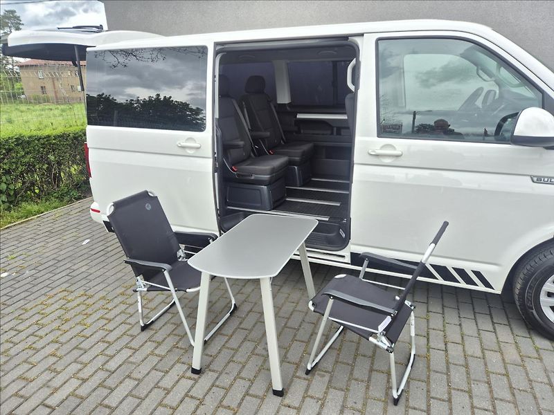 Volkswagen Multivan (2016) 2,0 TDI DSG 110Kw Webasto - fotka 32 z 39