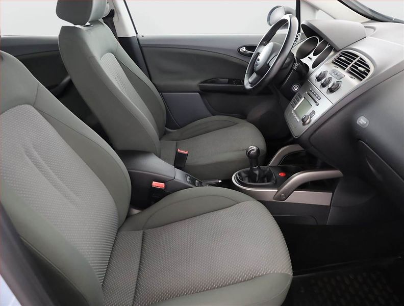 Seat Altea (2005) 1.6, po STK, za skvělou cenu - fotka 7 z 15