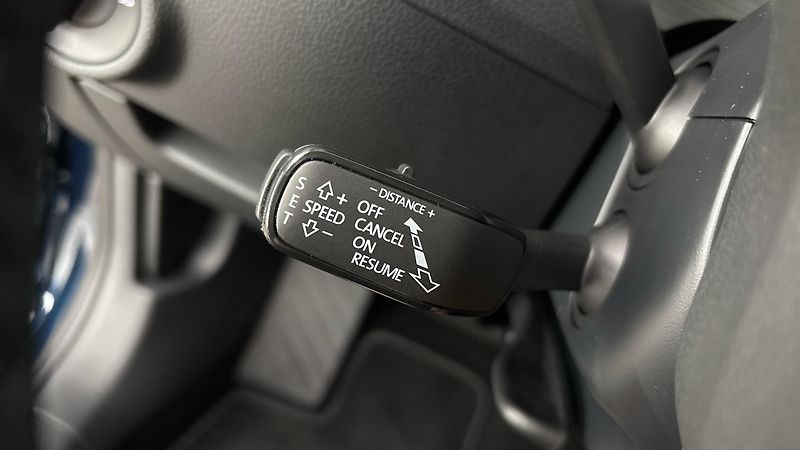 Škoda Superb 2.0 TDI DSG 4x4 Style Combi - fotka 14 z 27