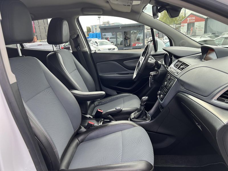 Opel Mokka 1.4T COSMO 4x4 KAMERA NAVI - fotka 28 z 37