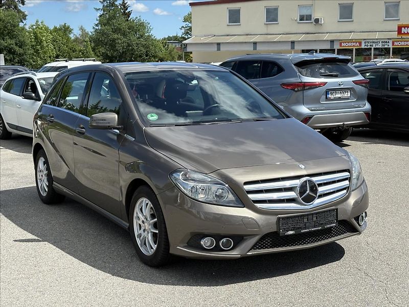 Mercedes-Benz Třídy B 1,6 200i 115kW AT,Výhřev,Kamer - fotka 36 z 37