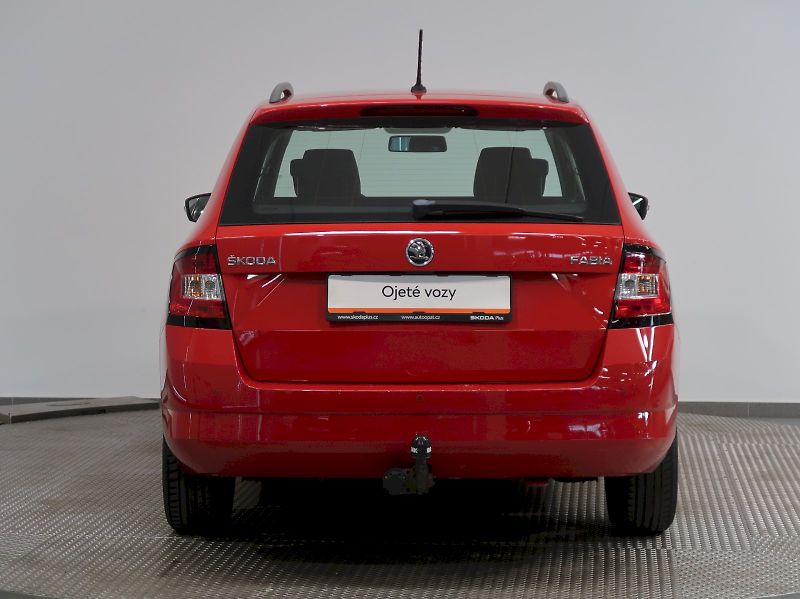 Škoda Fabia (2016) AMBITION COMFORT 1.2TSI 66kW T - fotka 9 z 30