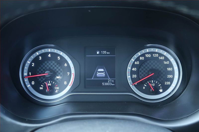 Hyundai i10 (2021) 1.2, Serv.kniha, Tempomat - fotka 11 z 19