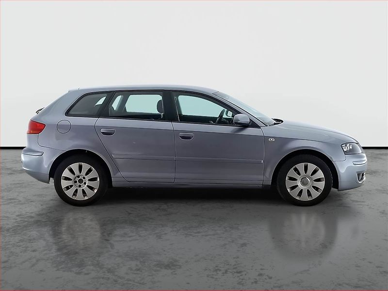 Audi A3 (2004) 2.0 TDI, nová STK - fotka 6 z 14