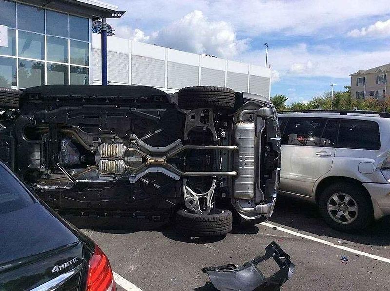 Testovací jízda skončila hodně ošklivě.