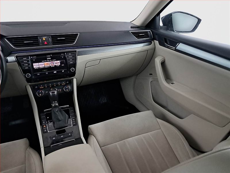 Škoda Superb (2015) 2.0 TDI, Automat, Navi - fotka 8 z 19