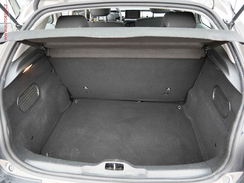 Citroën C4 Cactus (2015) 1.2 PT, ČR, AC, tempo, park - fotka 7 z 21