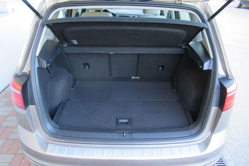 Volkswagen Golf Sportsvan 1.2 TSi DSG AUT.KLIMA SADA KOL - fotka 25 z 37