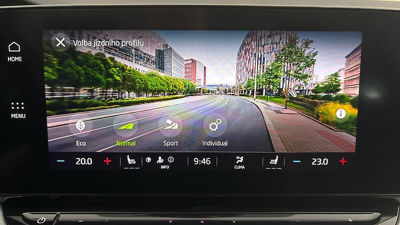 Škoda Octavia 2.0 TDI DSG Style Combi - fotka 28 z 29