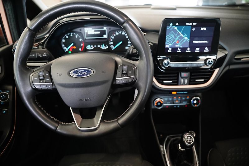 Ford Fiesta - fotka 17 z 27