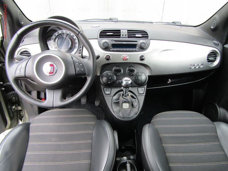 Fiat 500 (2010) 1.4i, servis.kniha - fotka 8 z 16