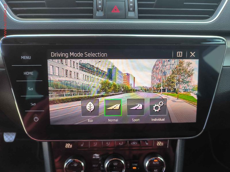 Škoda Superb (2019) 2.0 TDi, navi, bixen - fotka 17 z 27