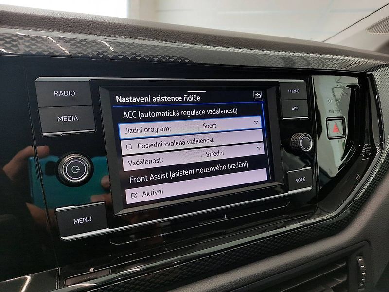 Volkswagen Taigo (2022) 1.0 TSI (70kW95k) Life - fotka 16 z 21