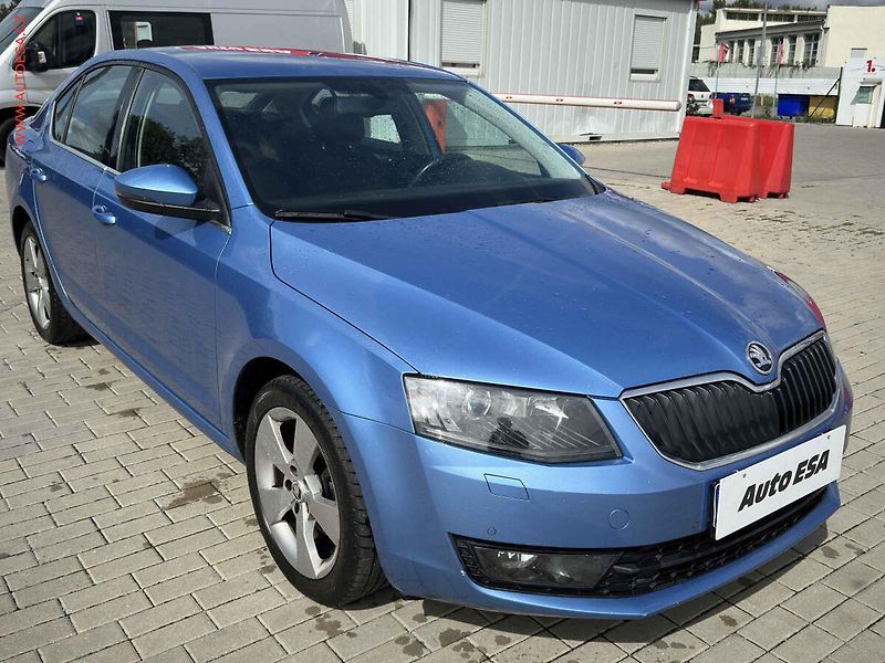 Škoda Octavia (2016) 1.4 TSi, ČR, Bixenon - fotografie inzerátu