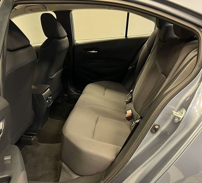 Toyota Corolla 1,5i AT COMFORT TECH - fotka 10 z 16