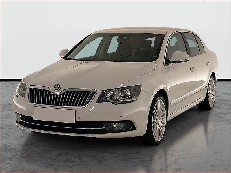 Škoda Superb (2015) Elegance 2.0 TDI, Tempomat - fotka 2 z 26