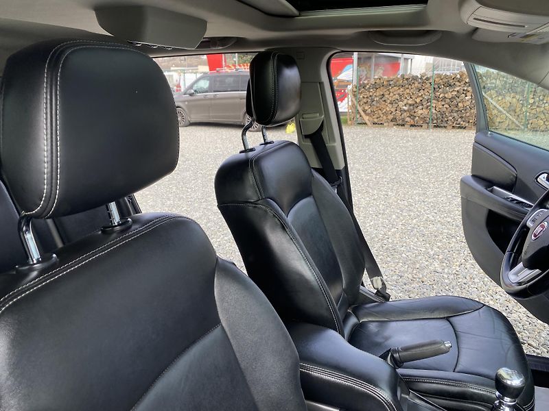 Fiat Freemont 2.0MJET 140PS 7MÍST KŮŽE MAN!! - fotka 138 z 166