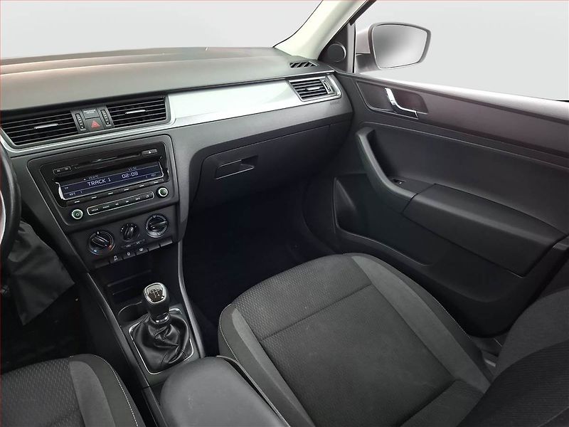 Škoda Rapid (2014) 1.6 TDI - fotka 8 z 16