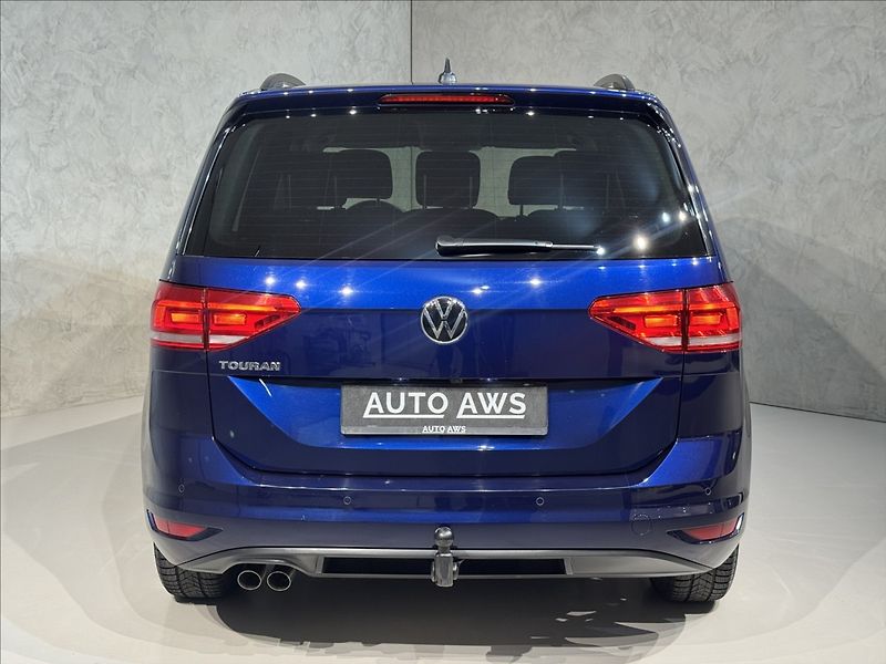 Volkswagen Touran 2,0 TDi  DSG Comfortline Tažné - fotka 7 z 43