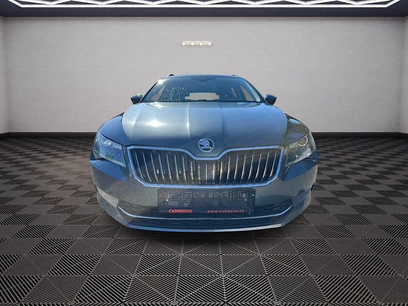 Škoda Superb (2015) 2.0Tdi 140KW DSG - fotka 2 z 23