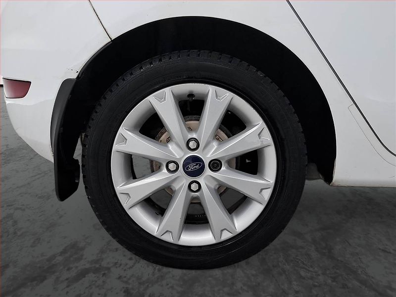 Ford Fiesta (2012) 1.25, Serv.kniha - fotka 14 z 16
