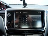 Peugeot 2008 (2015) 1.2 PT, ČR, GT Line - náhled 18