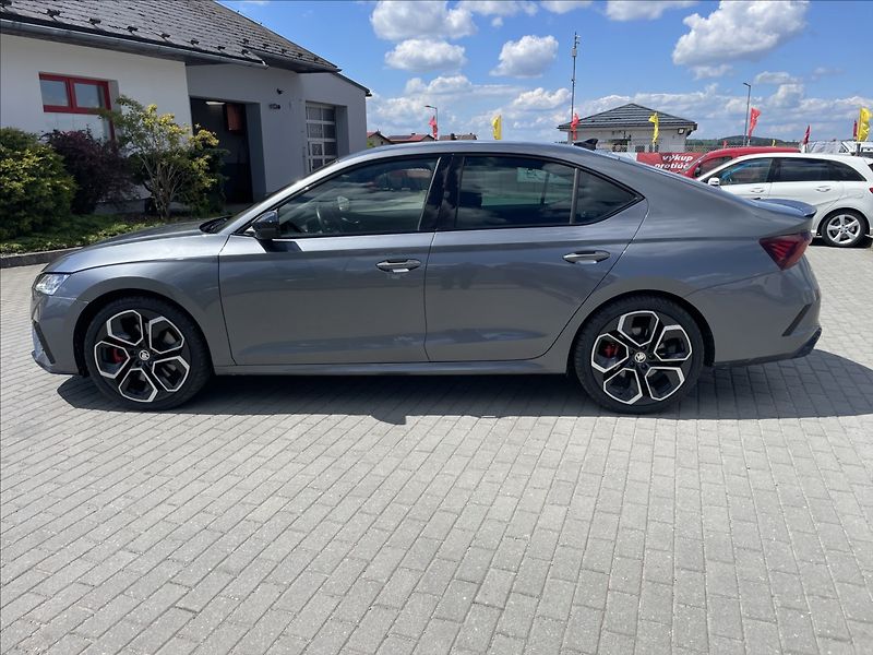 Škoda Octavia 2,0 TSi 180kw RS DSG Style Plu - fotka 34 z 39