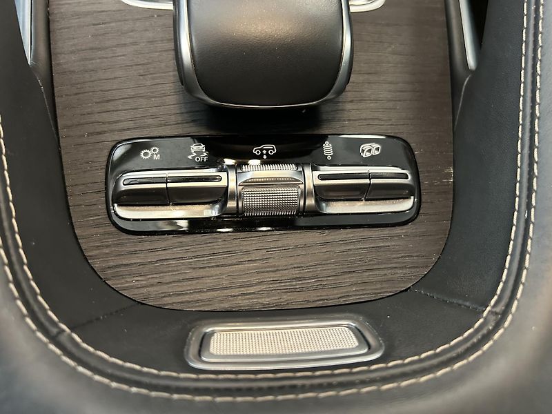 Mercedes-Benz GLE (2021) AMG 53 4MATIC+ 22