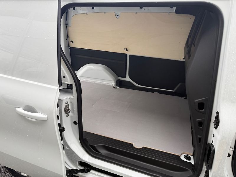 Mercedes-Benz Citan PRO eCitan - fotka 7 z 13