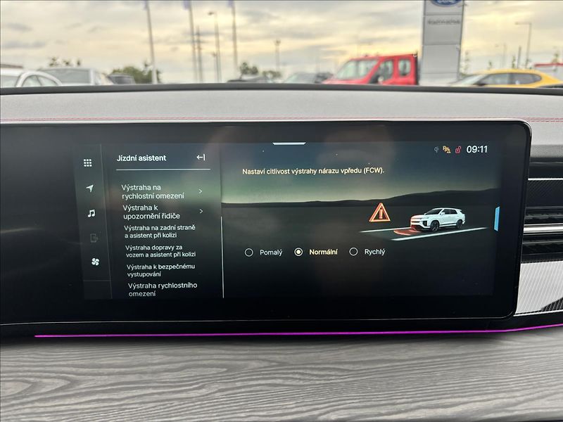 KGM Actyon 1,5 GDI Premium Hybrid 2WD - fotka 35 z 38