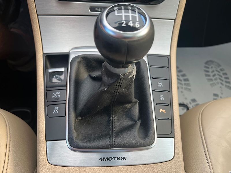 Volkswagen Passat 2.0TDi.4X4.MAN6.HIGHLINE.KŮŽE - fotka 32 z 38