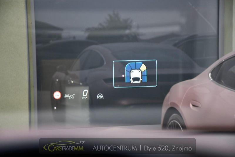 Mercedes-Benz EQS 580 4MATIC AMG 5L-ZÁRUKA  - fotka 59 z 64
