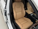 Volvo V60 T6 AWD ULTRA BRIGHT AUT - náhled 22