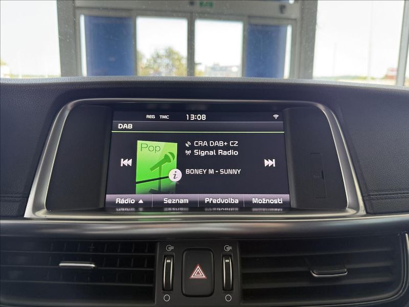 Kia Optima 1,7   CRDi 104kW,AUTOMAT,ČR - fotka 15 z 28